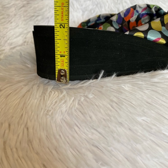 Yellow Box Polka Dot Fabric/Blk Sole w/Bling Black Stone Center Flip Flop Sandal - Picture 5 of 13